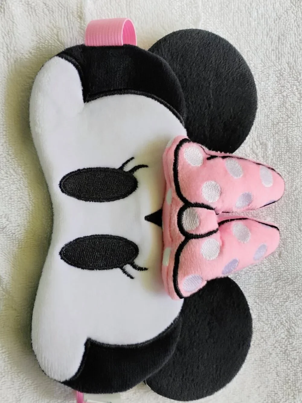 Creme 3D Plushie Minnie Mouse Sleep Mask - Like New